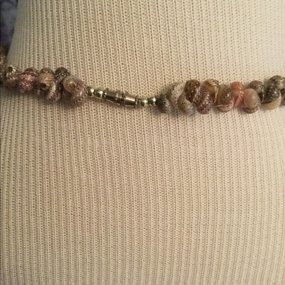 Shell Yes Necklace - Picture 3 of 3